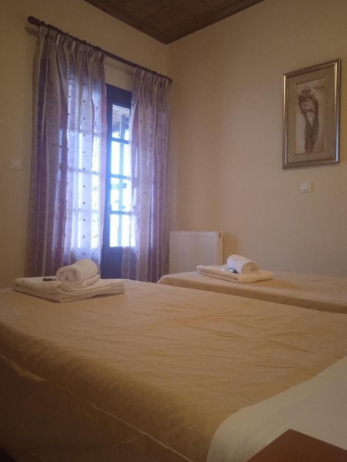 Thiamis Guesthouse Doliana Eksteriør billede