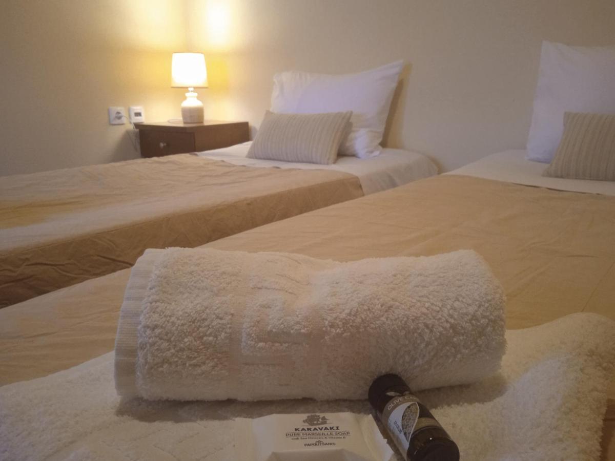 Thiamis Guesthouse Doliana Eksteriør billede
