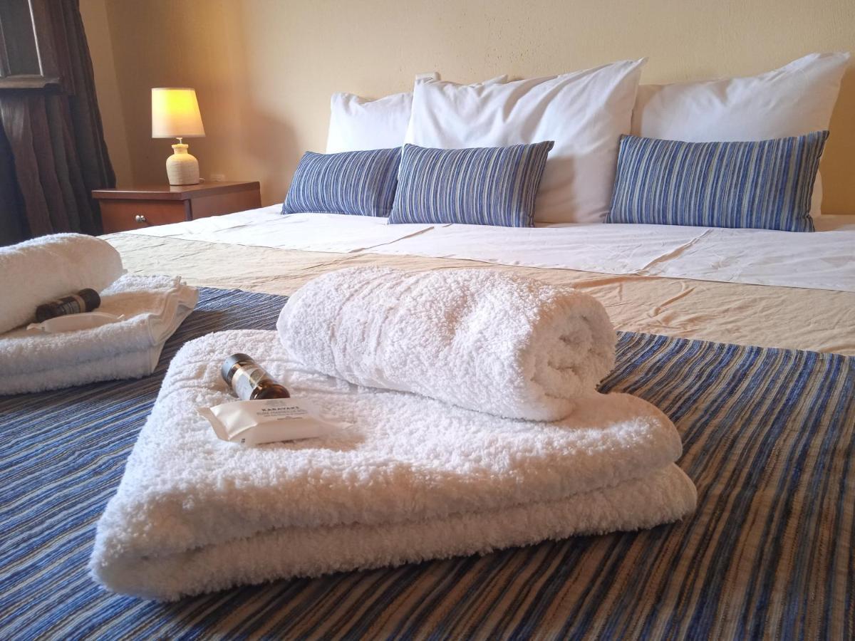 Thiamis Guesthouse Doliana Eksteriør billede
