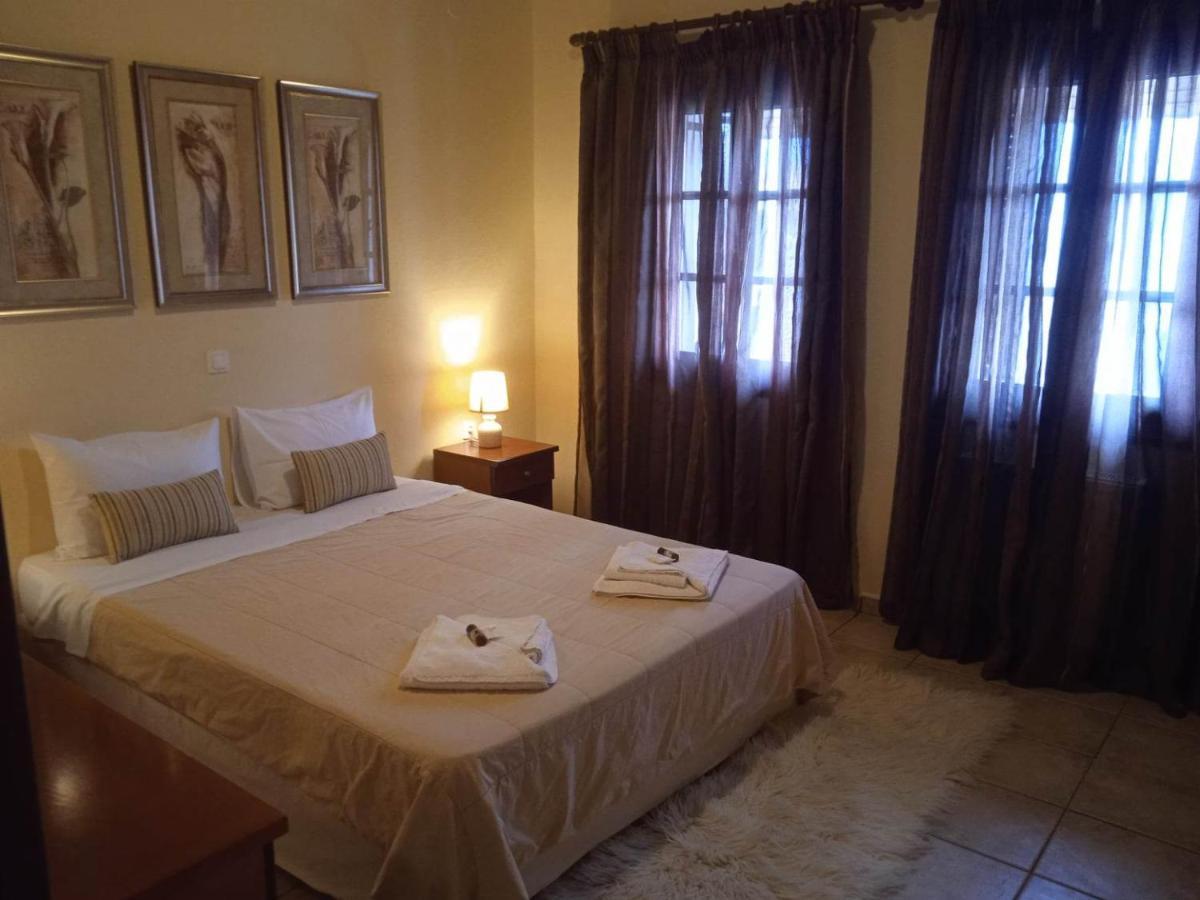 Thiamis Guesthouse Doliana Eksteriør billede